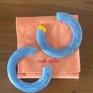 Cult Gaia Hoops